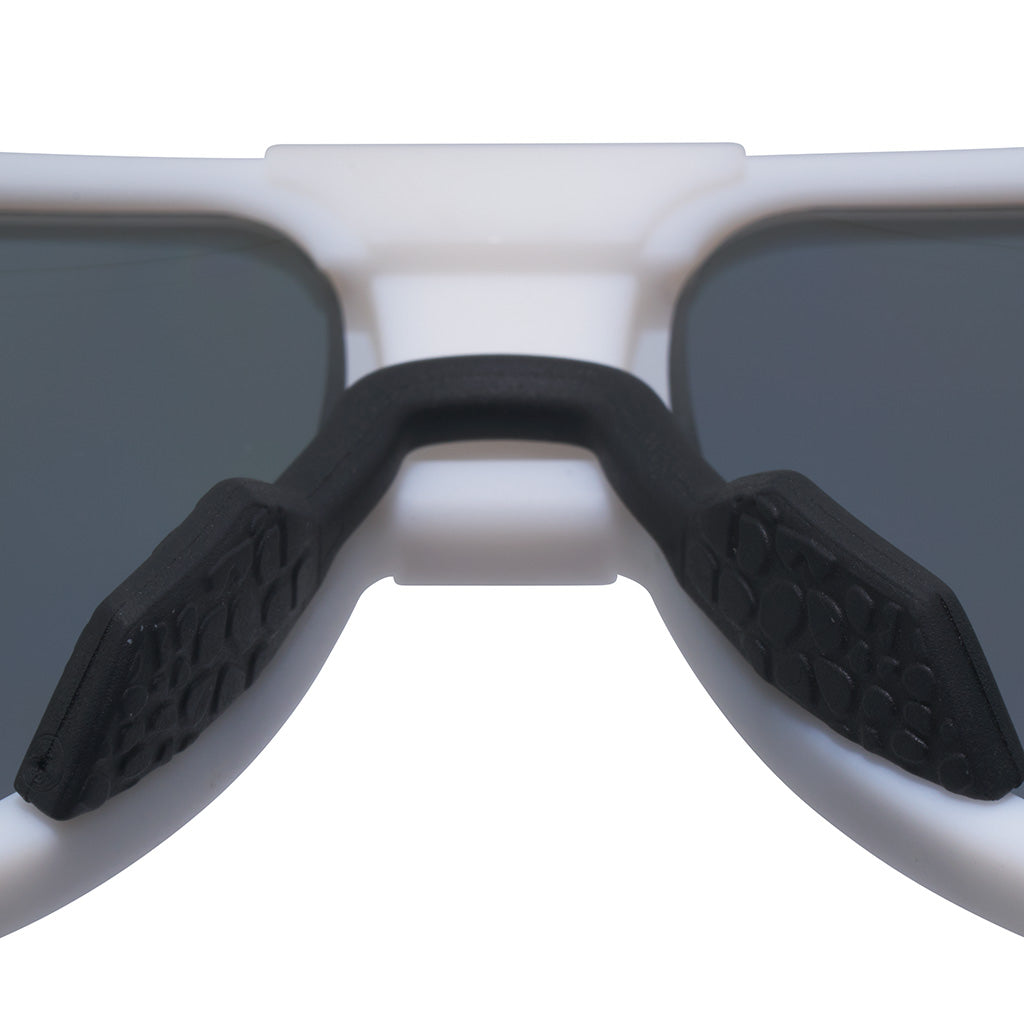 Jethawk_exec_miami_nights_polarized_silver_product_6_detail_09b49297-35ef-4a55-827a-e6cb0115a66a